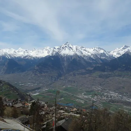 Near Cable Car With Valley Views Apartman